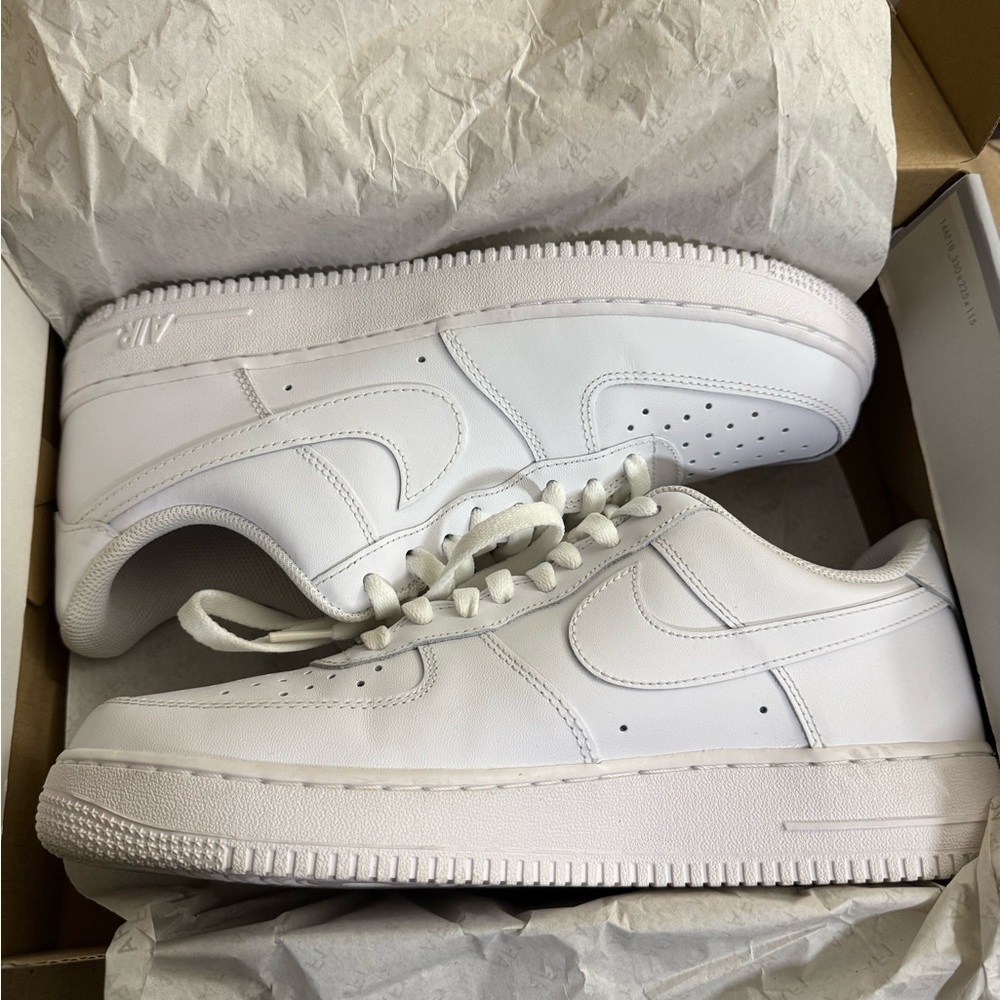 Nike Air Force 1 '07 White Sneakers